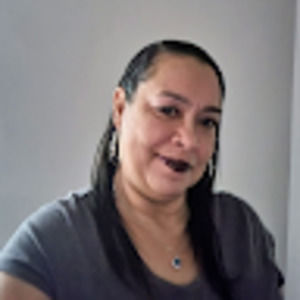 Meet your Posher, Yvette